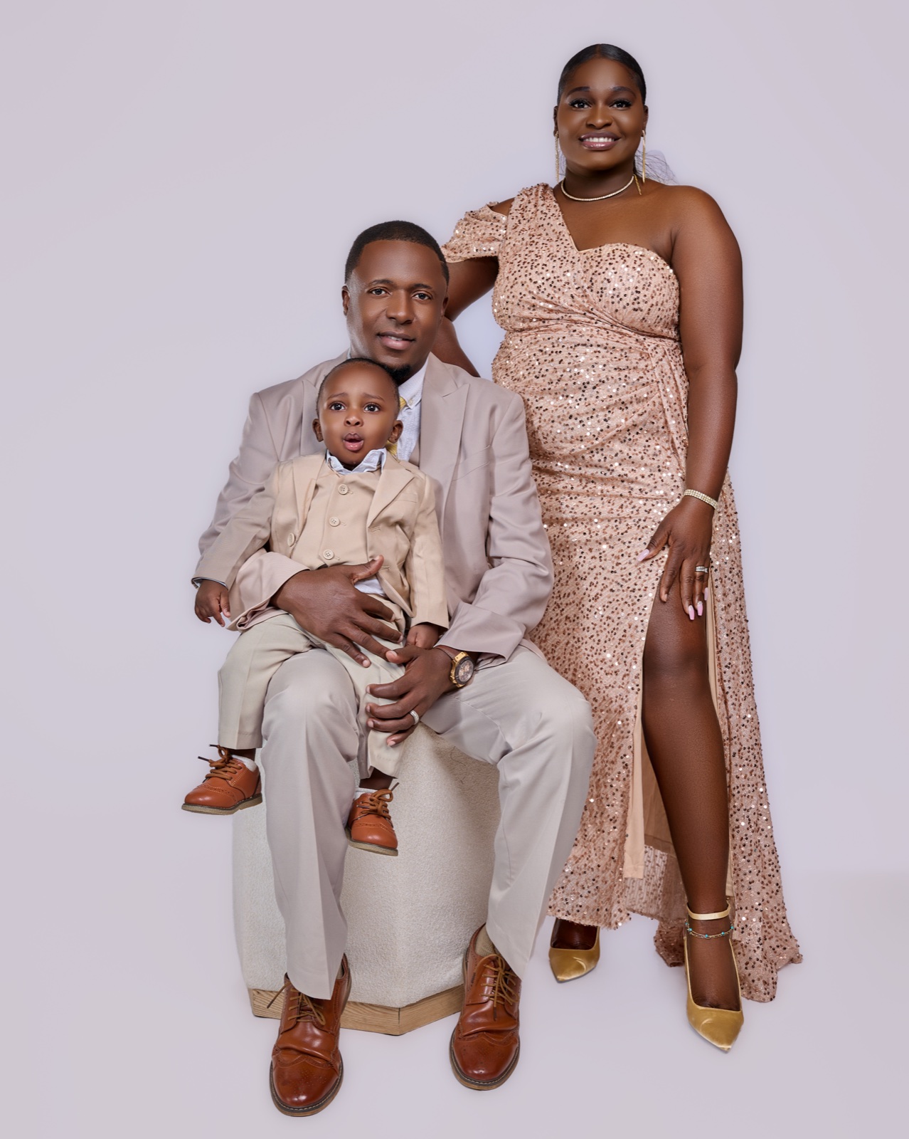 Coordinated family outfits at a family photo session in Dover, Delaware